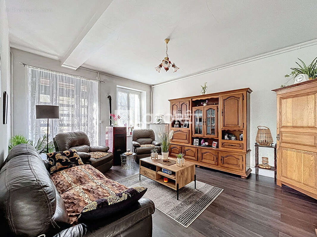 Maison à MAXEY-SUR-MEUSE