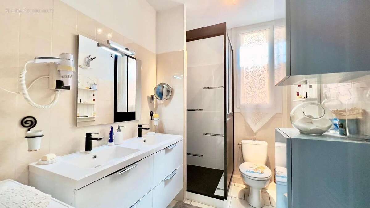 Maison à SAINTE-LIVRADE-SUR-LOT