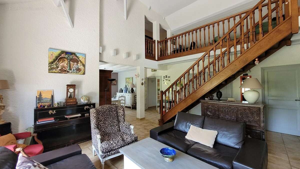 Maison à LE CHAMBON-SUR-LIGNON