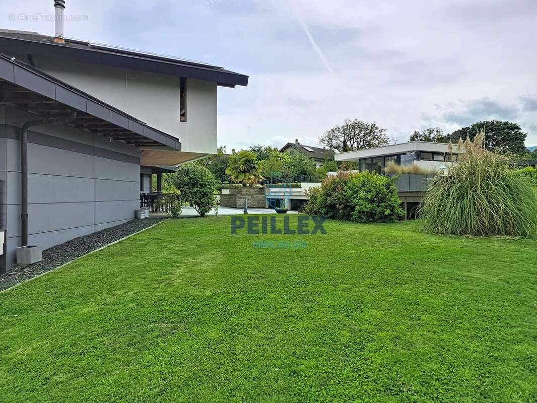 Maison à ANTHY-SUR-LEMAN