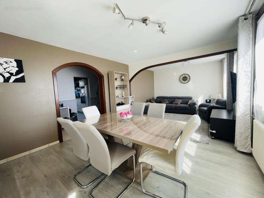 Appartement F3 - photo 2