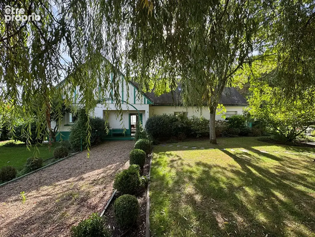 Propriété Familiale de deux maisons avec piscine intérieure  5'MONTFORT L 'AMAURY 10 pièces 326 m2 - photo 2