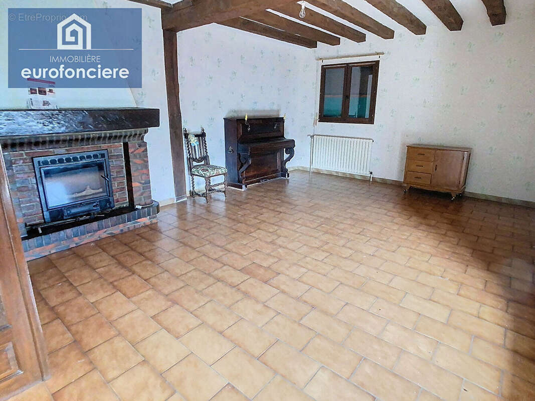 Maison à AIX-EN-OTHE