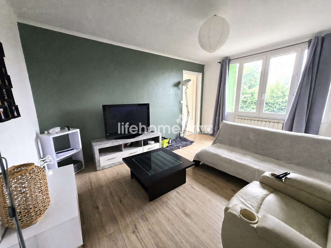 Appartement à SAINTE-FEYRE