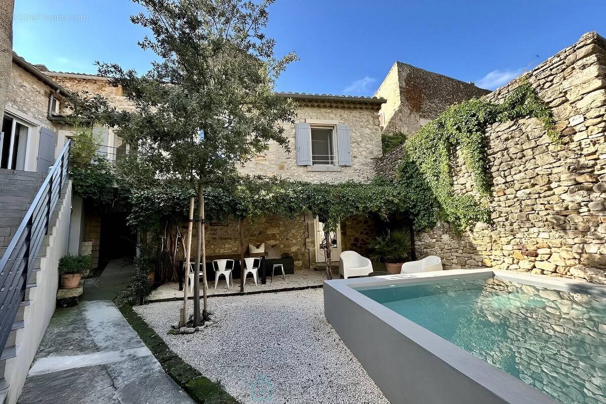 Maison à CORNILLON