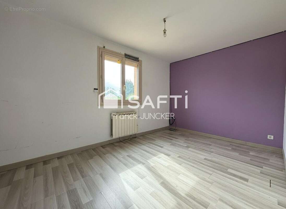 Maison 82 m² à Larre  - photo 4