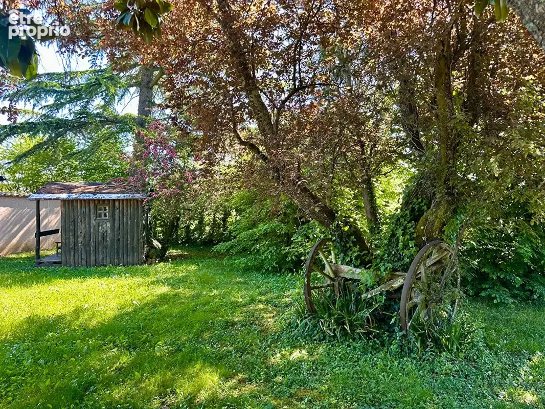 LIERGUES Une demeure de caractère au coeur de Liergues ? Un projet rare à révéler - photo 2