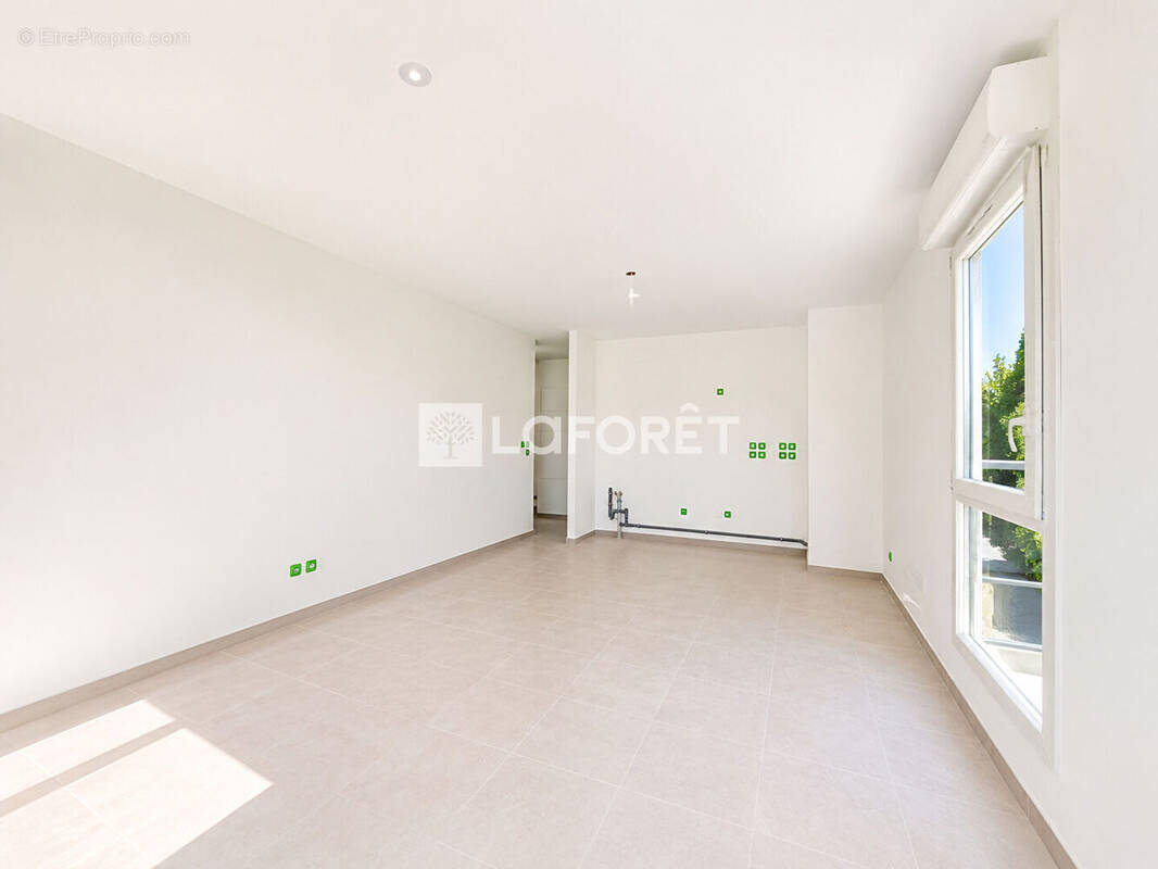Appartement à CHALLES-LES-EAUX