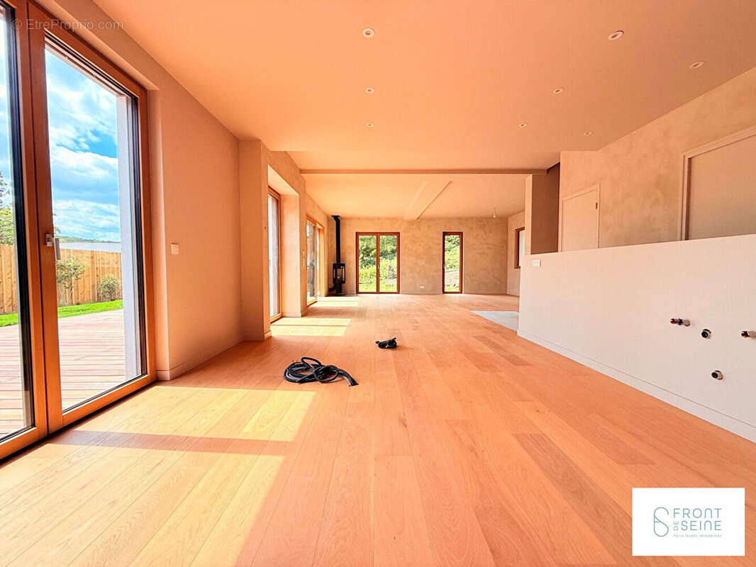 Maison 6 pièces - 143.40 m² - Croix Bosset - Monesse - photo 4