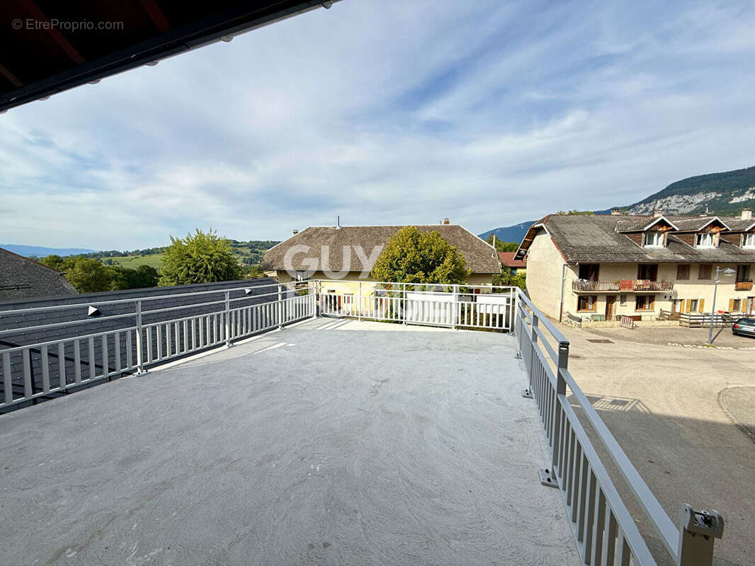 Appartement à SAINT-OFFENGE-DESSOUS