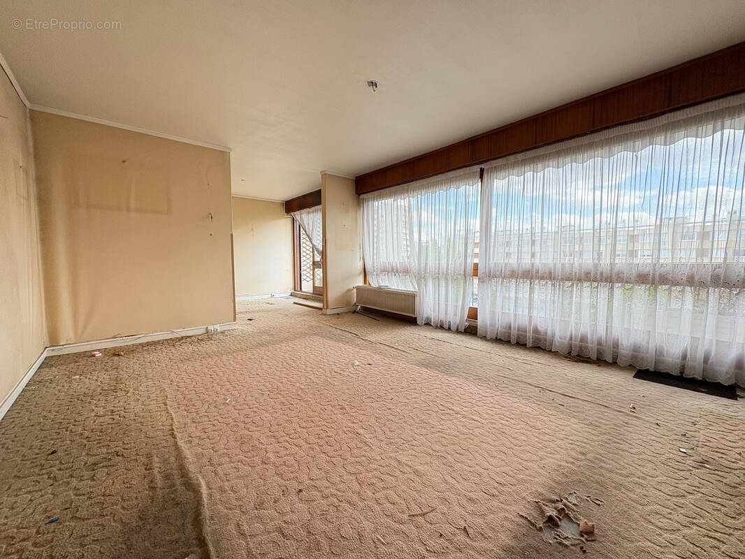 Appartement à LE PLESSIS-ROBINSON