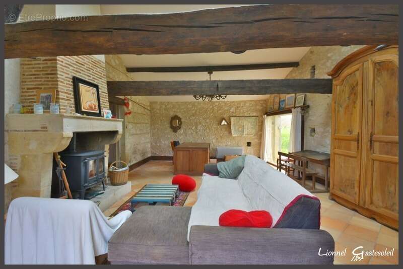 Maison à SAINT-QUENTIN-DE-CAPLONG