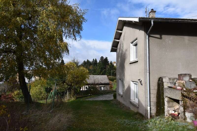 Maison à SAINT-AGREVE