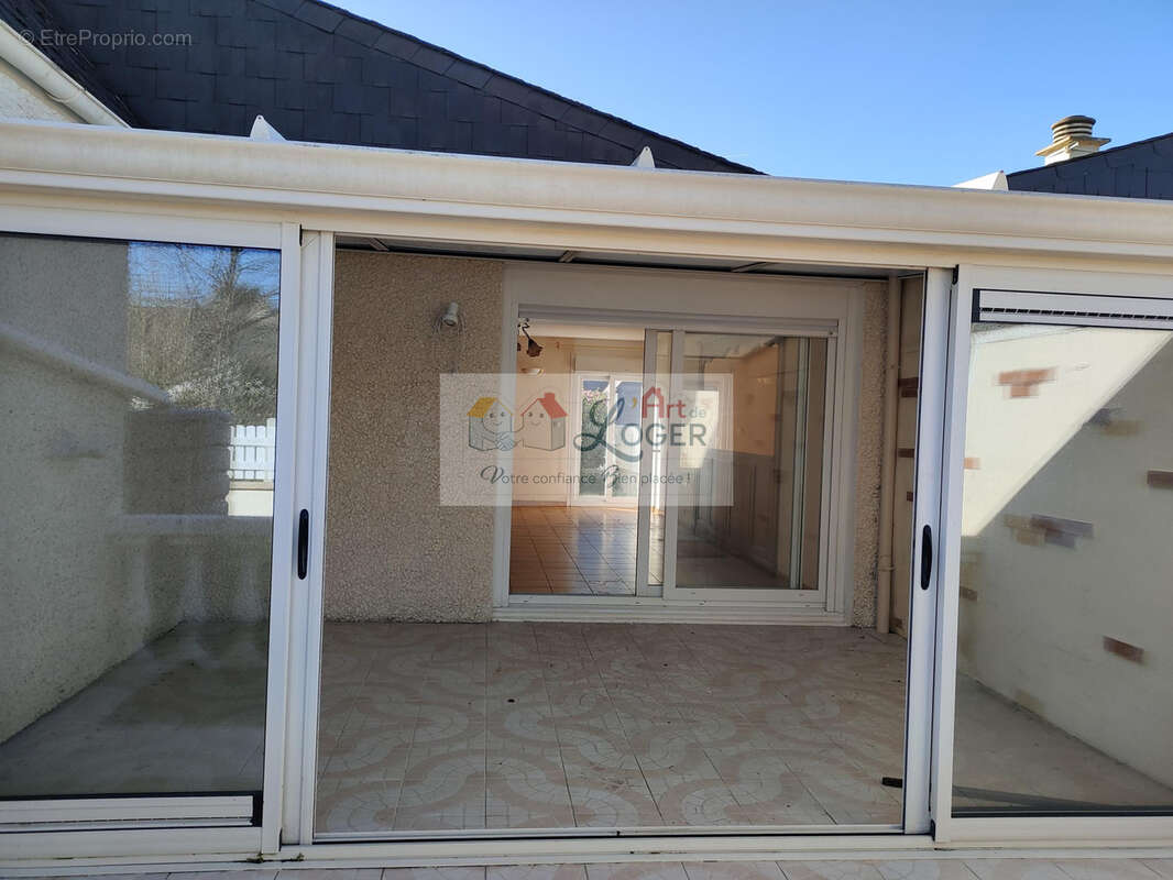 Maison à SAINTE-LUCE-SUR-LOIRE