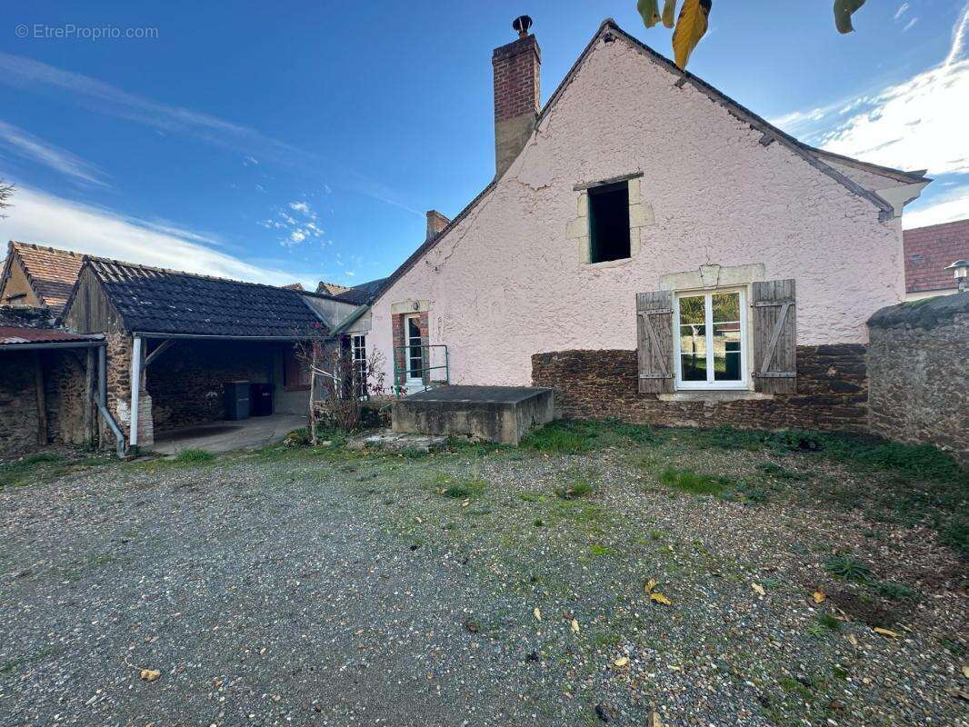 Maison à SAINT-MARS-D&#039;OUTILLE