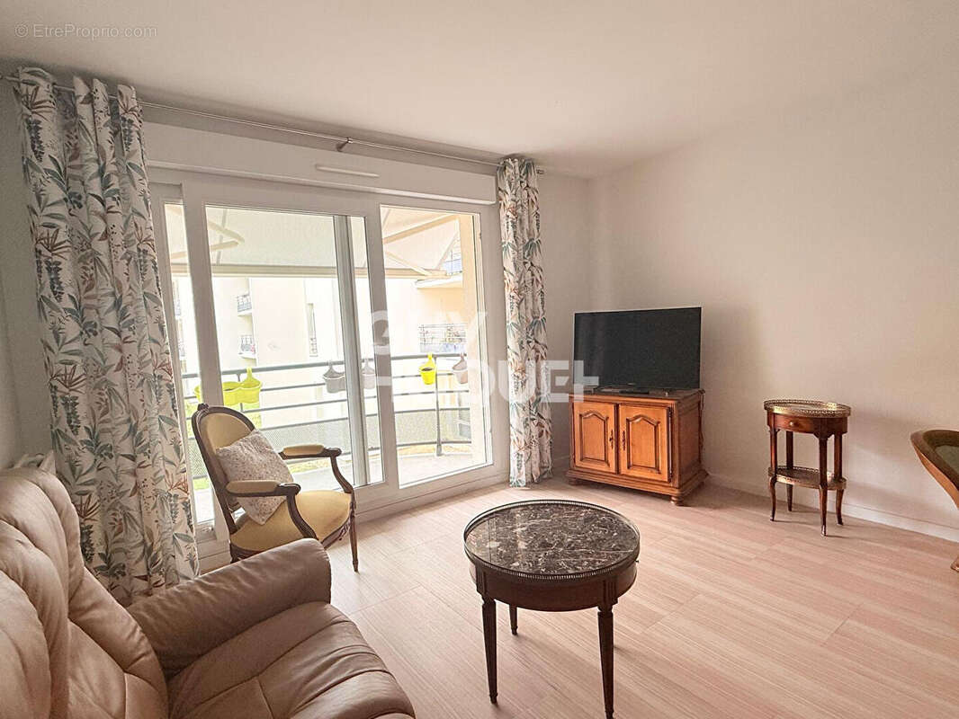 Appartement 69 m² à Compiegne  - photo 8