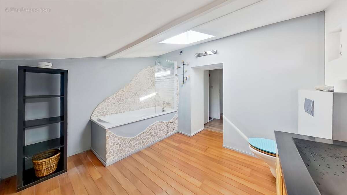 Appartement à MIRIBEL