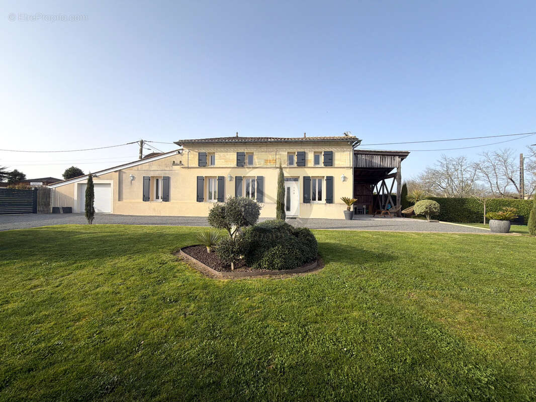 Maison à SAINT-CIERS-D'ABZAC