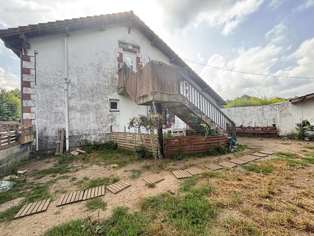 Appartement à LABRIT
