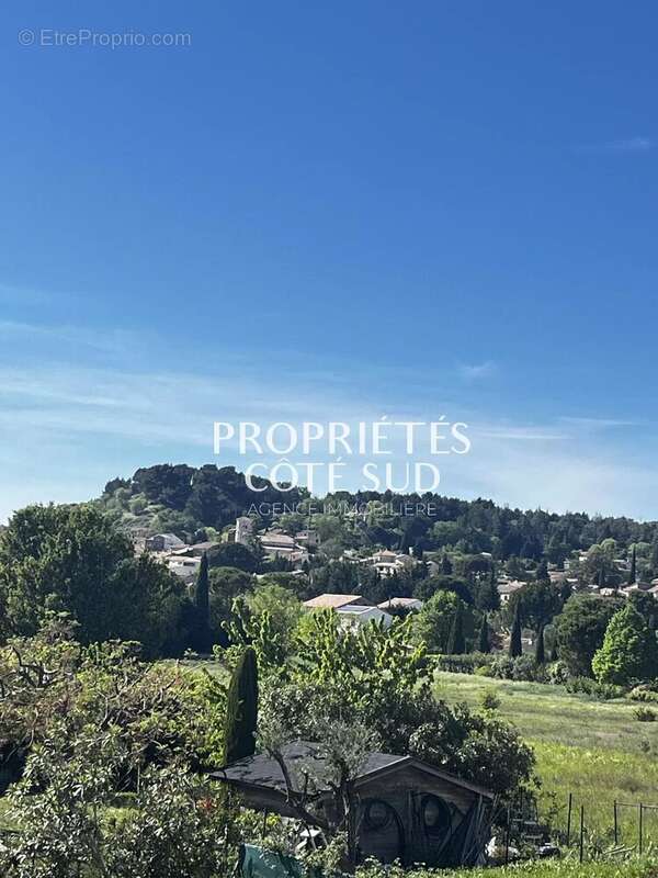 PUJAUT – Villa 166 m²  Piscine  Terrain 1 000 m² sans vis-à-vis  Vue village - photo 14