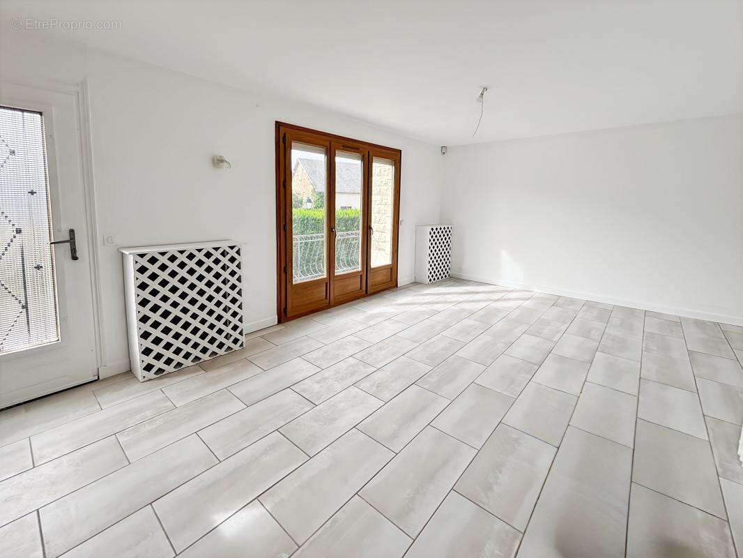 Appartement à ETRECHY