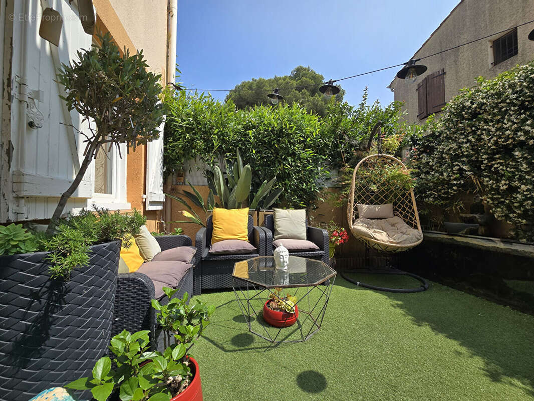 Appartement à SIX-FOURS-LES-PLAGES