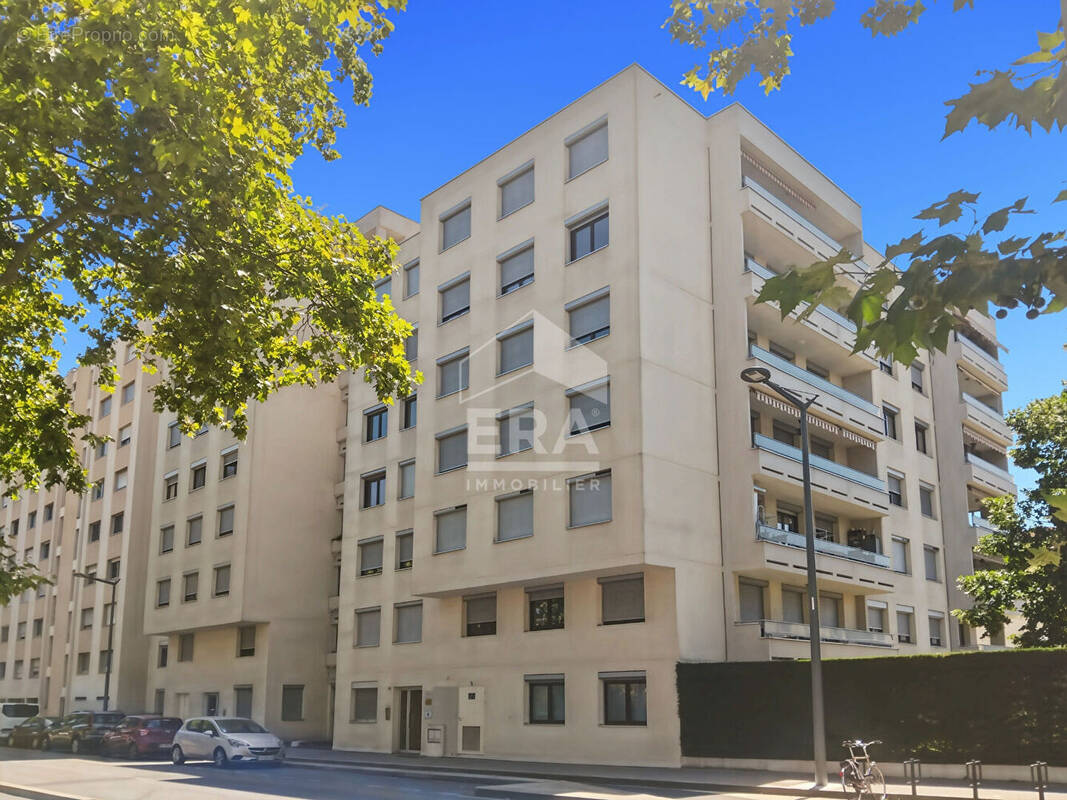 Appartement à LYON-8E