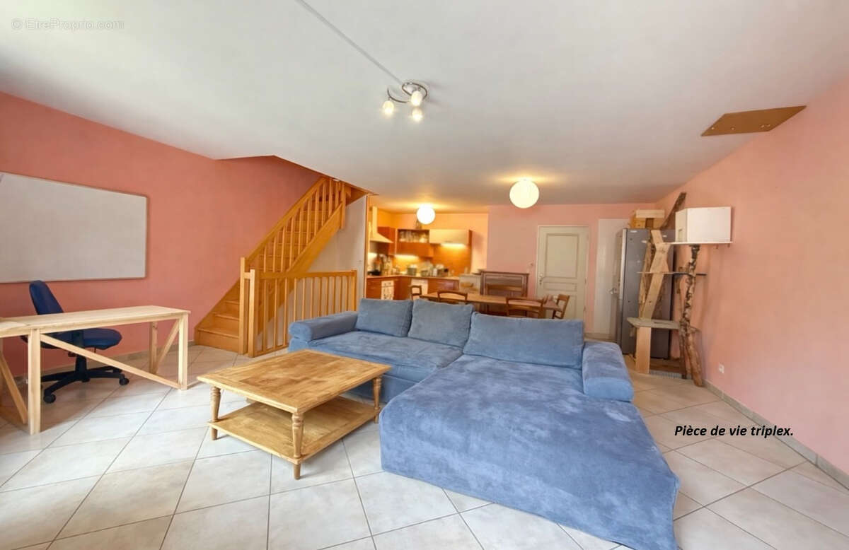 Appartement à CONLIEGE