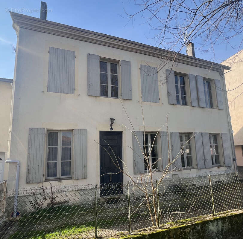 Maison à VILLENEUVE-SUR-LOT