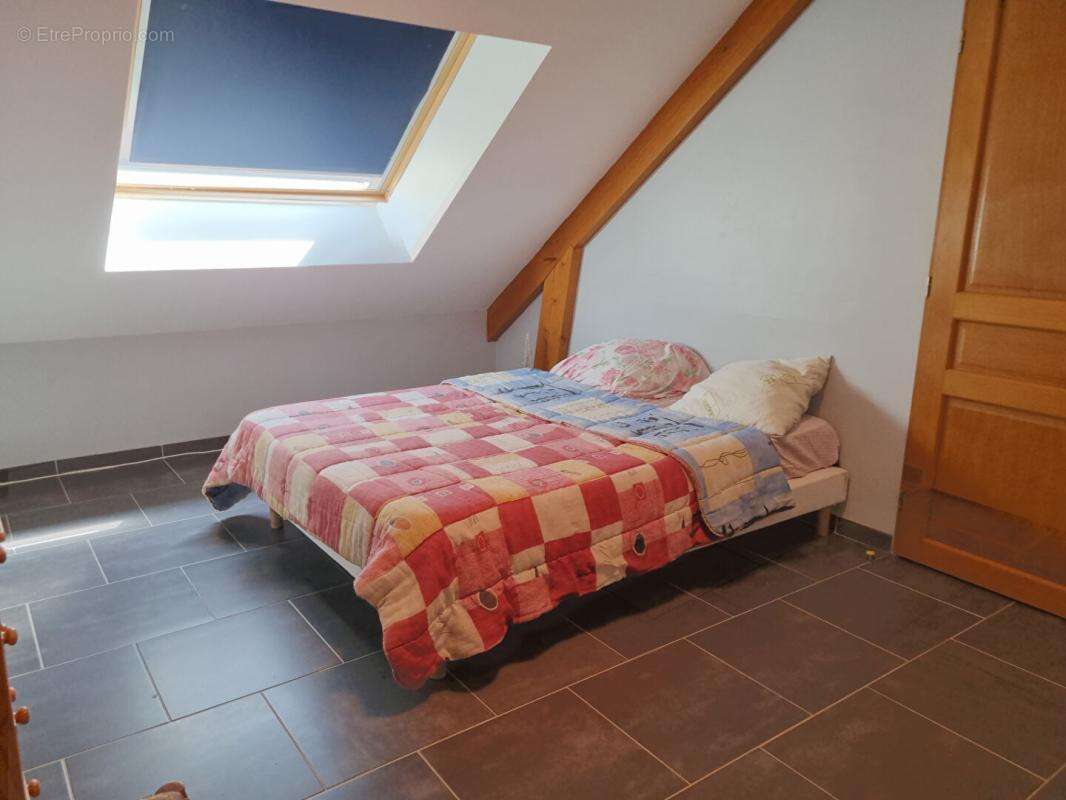 Propriété d'agrément  4 Chambres, un étang et 3,6 Hectares - photo 8