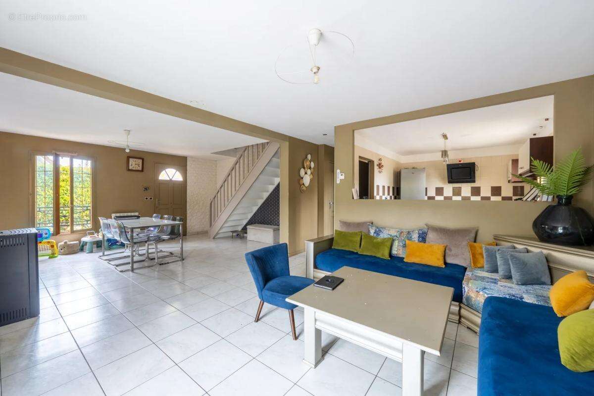 Maison de 5 pièces de 124 m² au Val-d'Hazey - photo 5