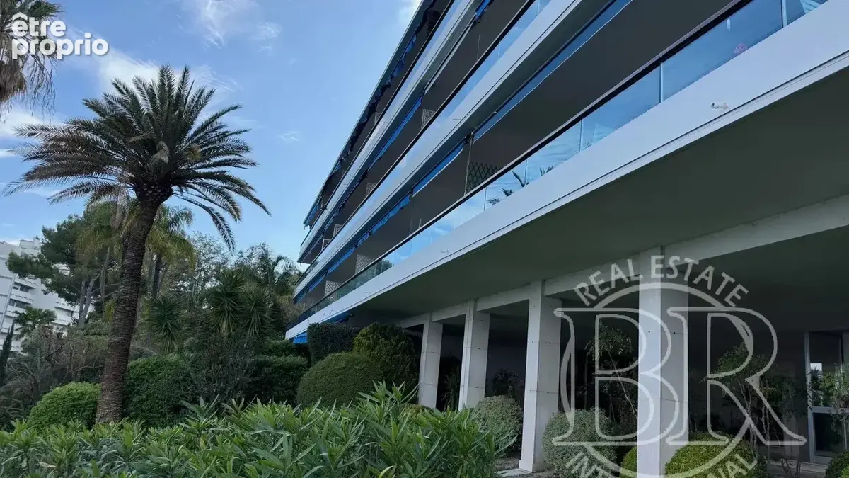 VALLAURIS A Vendre  appartement  avec la terrasse de 80m2  T3 Vallauris vue panoramique mer - photo 29