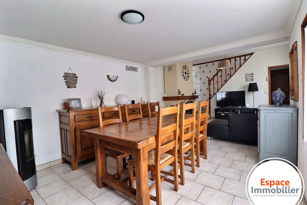 Maison à NEUVILLE-SUR-ESCAUT