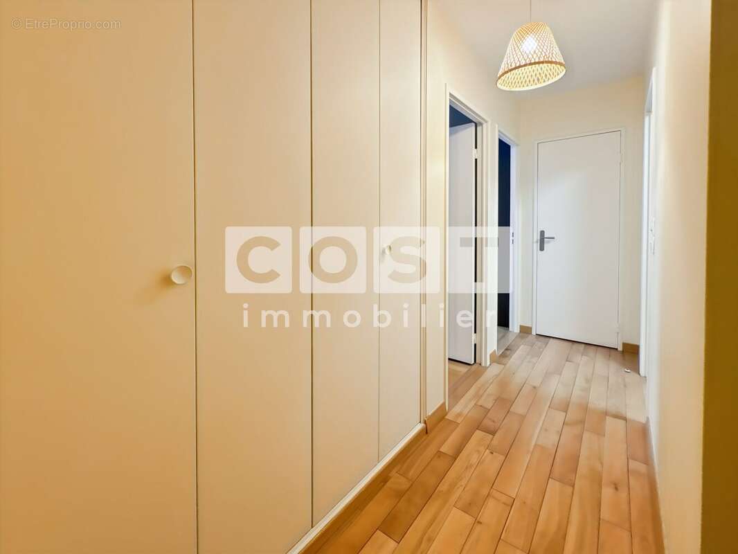 Appartement à GENNEVILLIERS