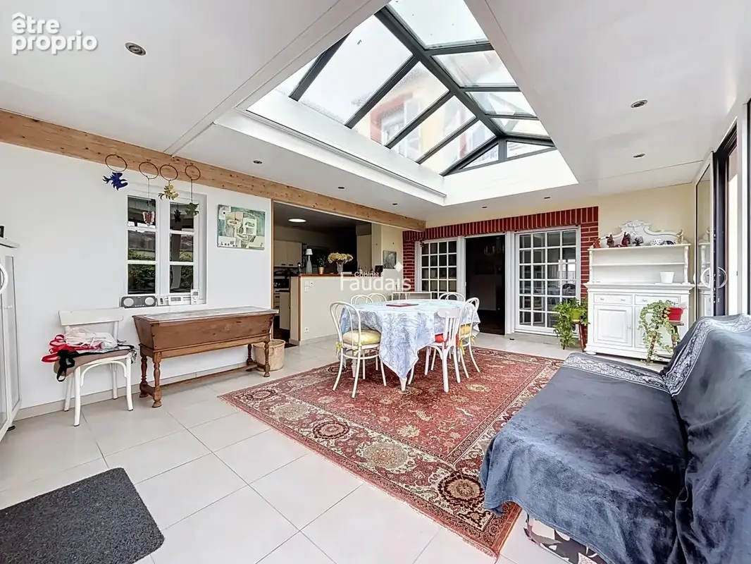 Maison 218 m² à Isigny-Sur-Mer  - photo 6