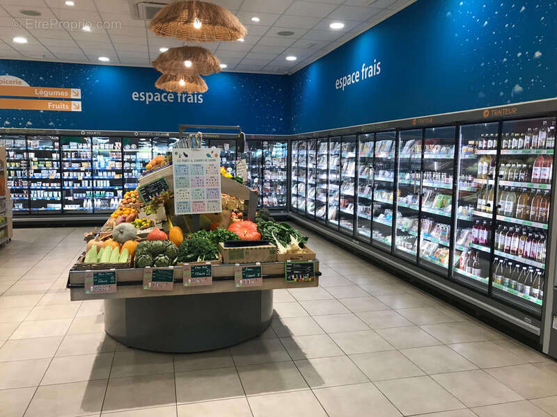 Commerce à LA TESTE-DE-BUCH