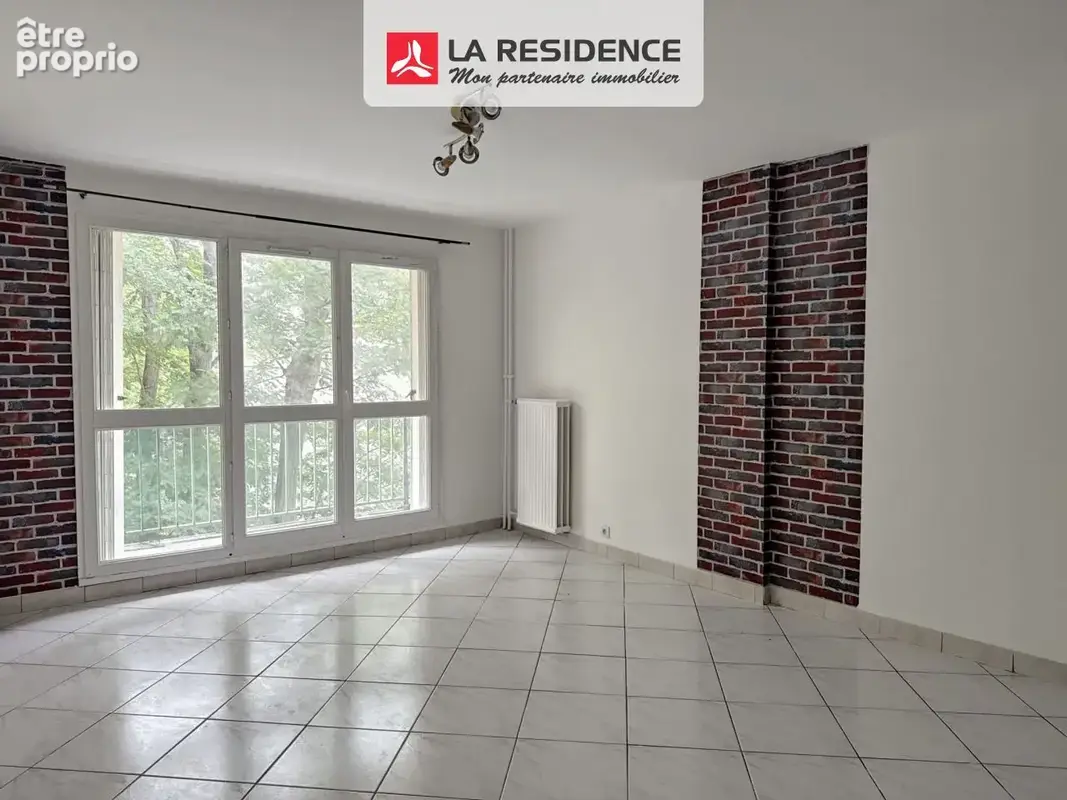 Photo Appartement à Verneuil-Sur-Seine au prix de 180 000€