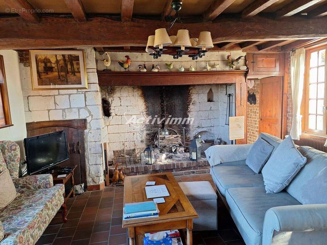 4292 6 - Maison à HESDIN