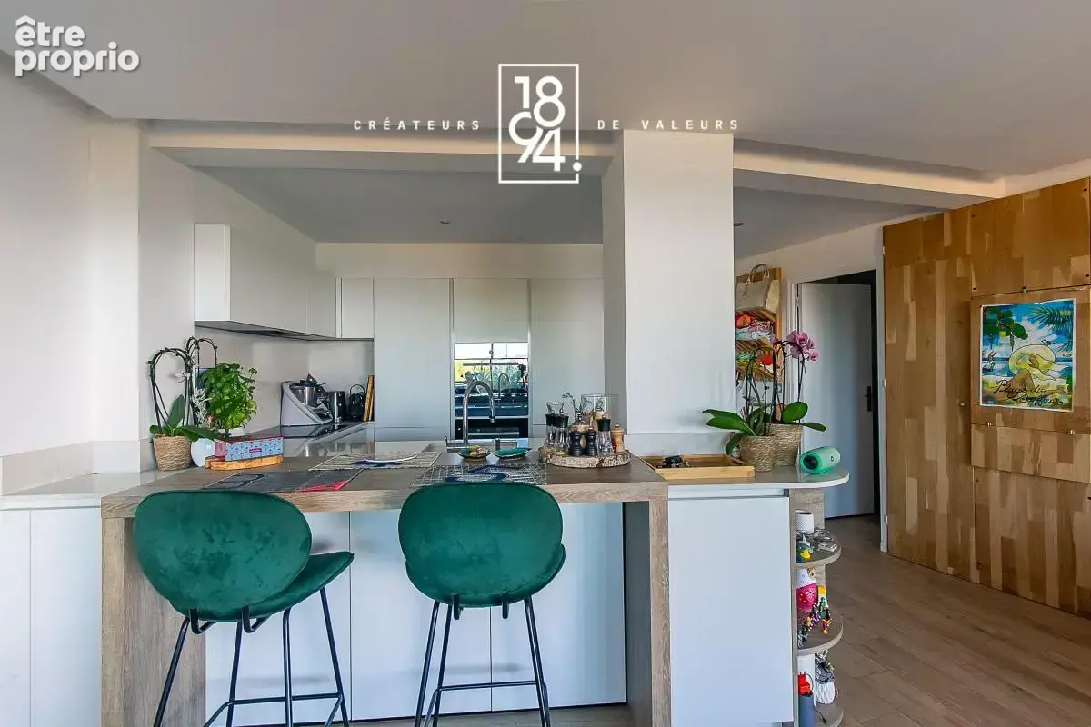 Appartement entièrement rénové de type 2 de 53m2 - Terrasse - Vue mer - Cave - Secteur Fontsainte - photo 12