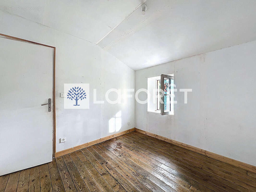 Maison à SAINT-LOUP-LAMAIRE