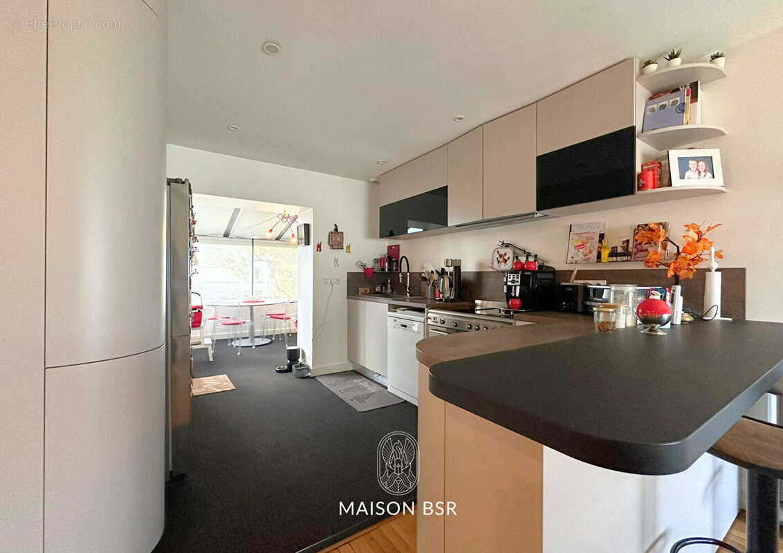 Maison Familiale de 182 m2 au coeur de la PERVERIE - photo 7
