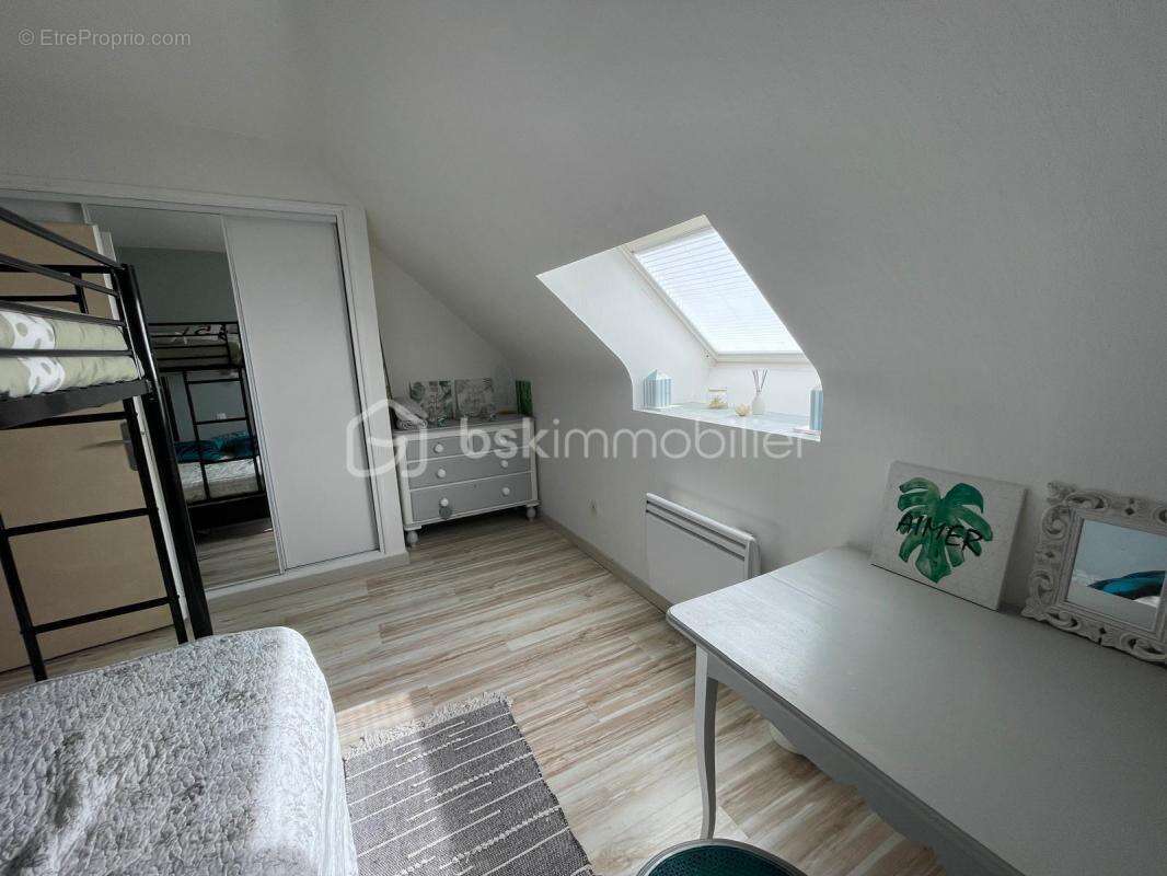 Maison à BRIARRES-SUR-ESSONNE