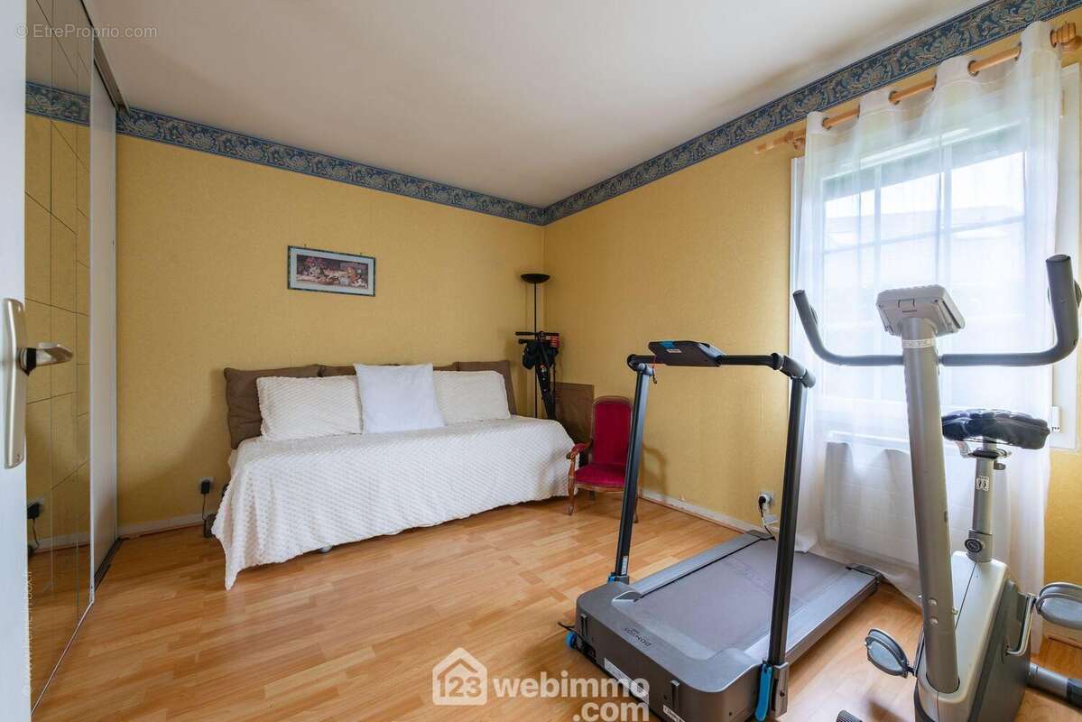 Maison à MAROLLES-EN-BRIE