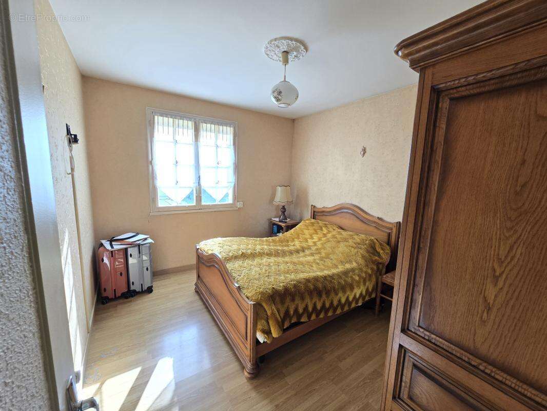 Maison à SABLE-SUR-SARTHE