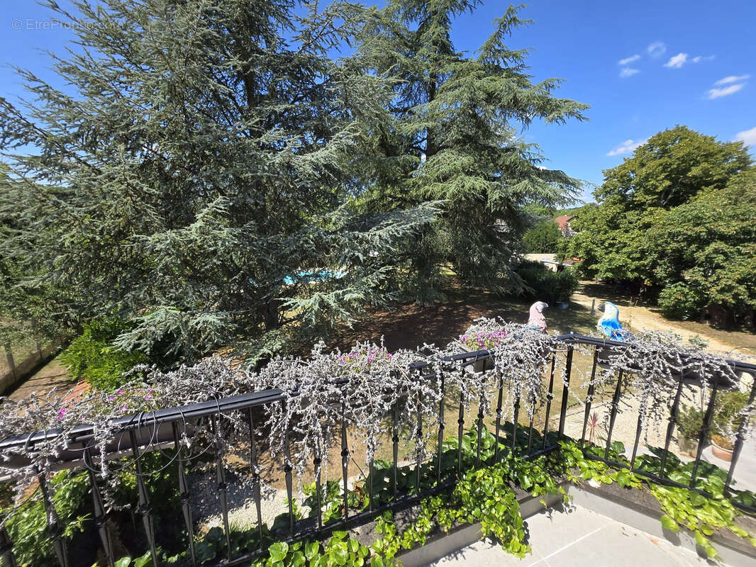 Maison à SAINT-SAUVEUR-SUR-ECOLE