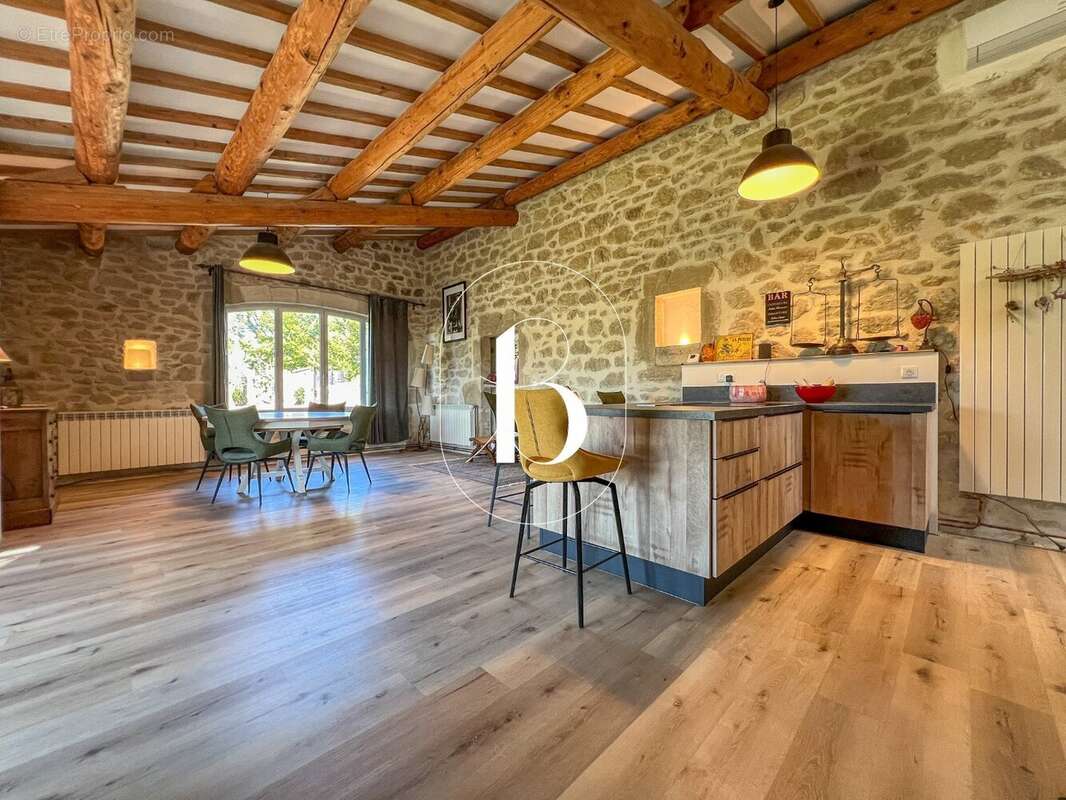 Maison à UZES