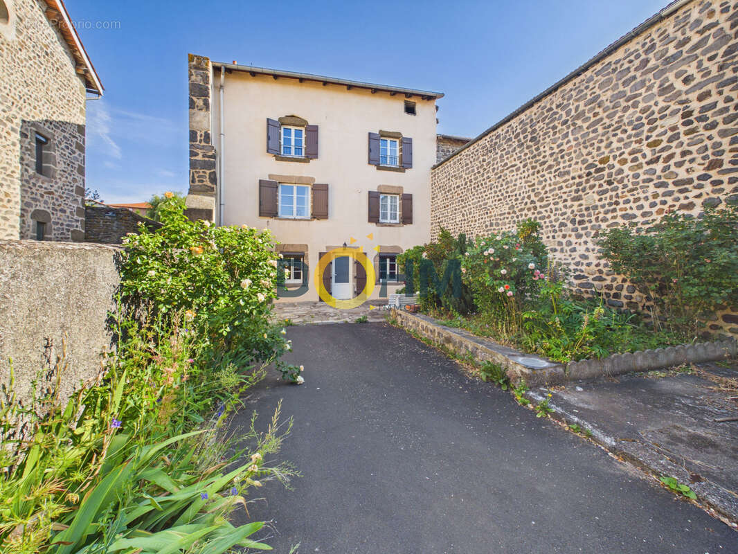 Maison de village 110m2 avec cour et dépendances - photo 20