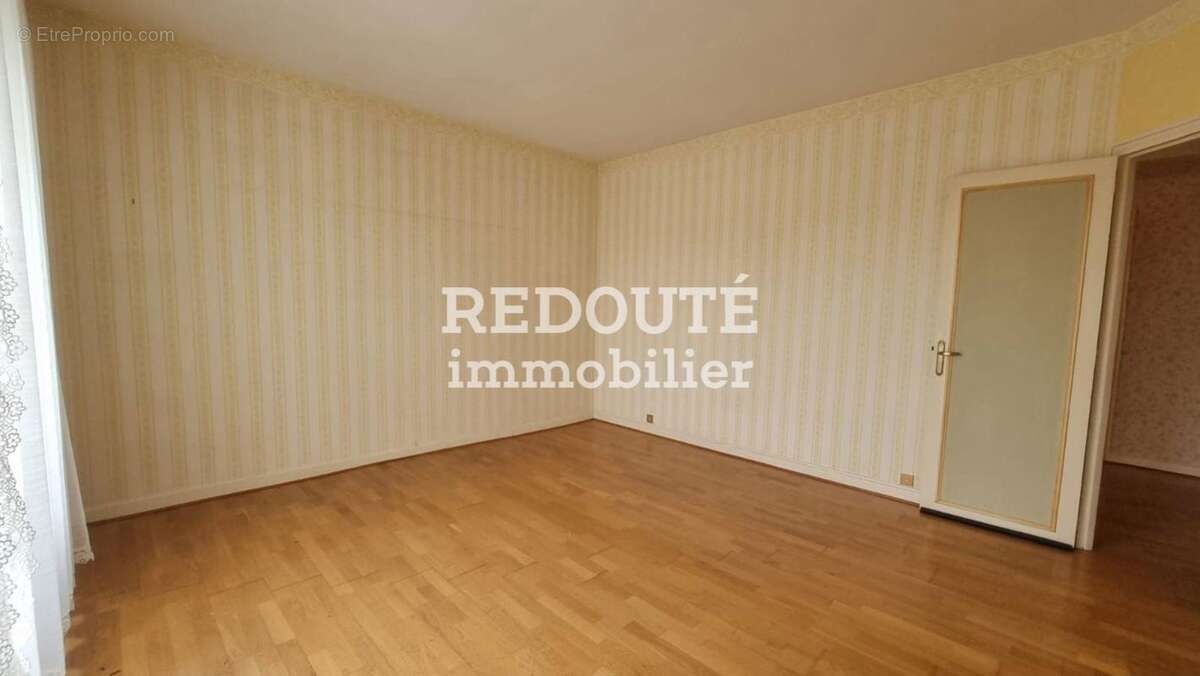 Proche Reims, Maison, corps de ferme et terrain à bâtir - photo 16