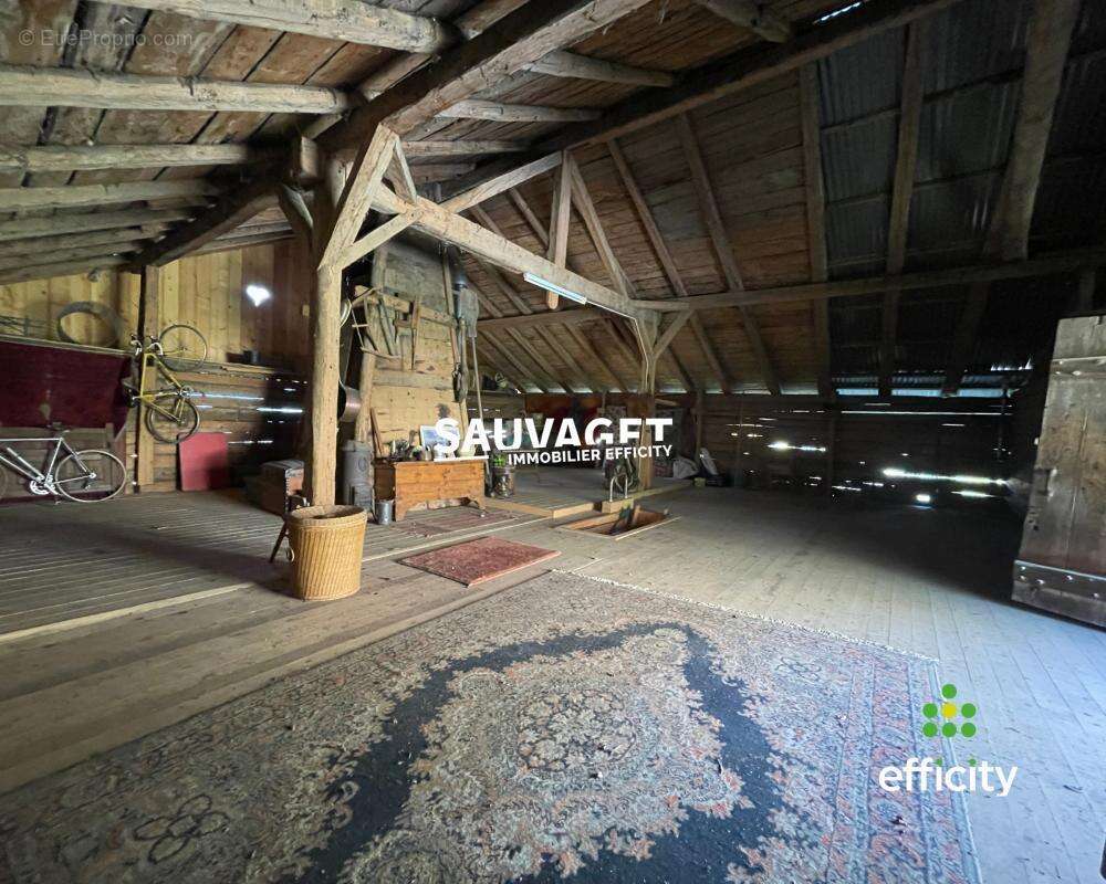 Maison à LE PETIT-BORNAND-LES-GLIERES