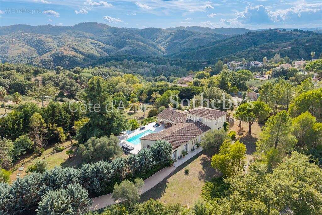 Maison à PEYMEINADE